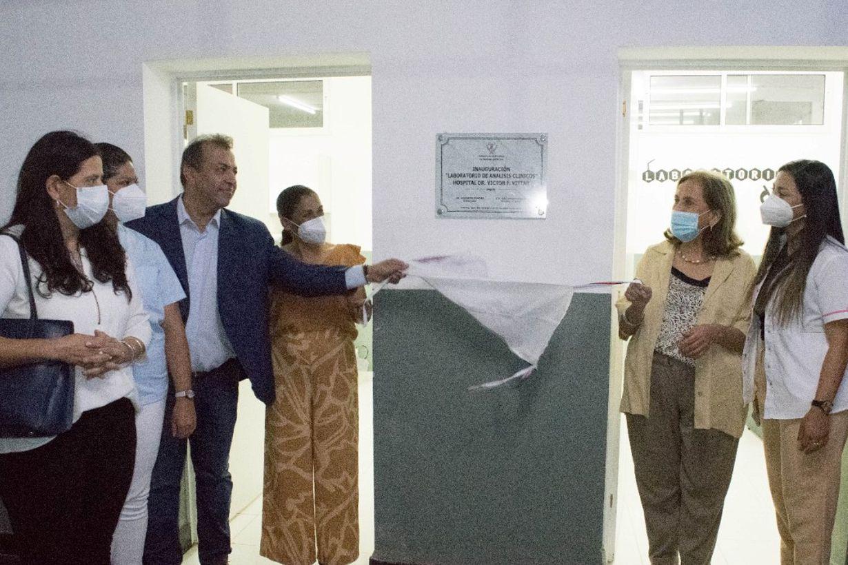 Inauguran un nuevo laboratorio y sala pediaacutetrica en el hospital de Tintina