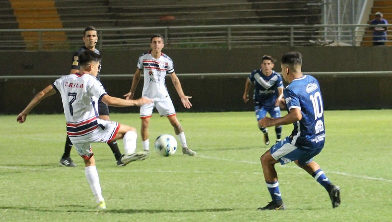 Veacutelez va esta noche por el pase a la final del Regional