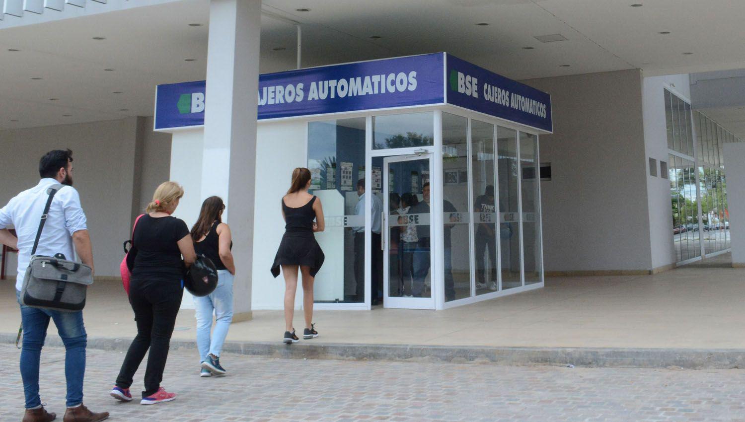 La Anses retoma el pago a los beneficiarios de las AUH y jubilaciones