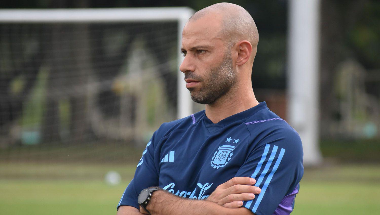 La Argentina debuta hoy con la camiseta de las tres estrellas