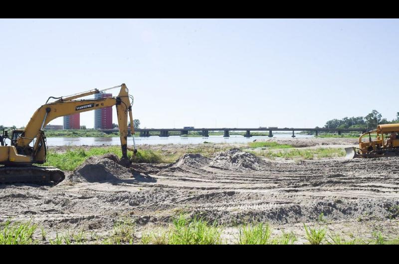 Realizan obras de ampliacioacuten de las playas del riacuteo Dulce