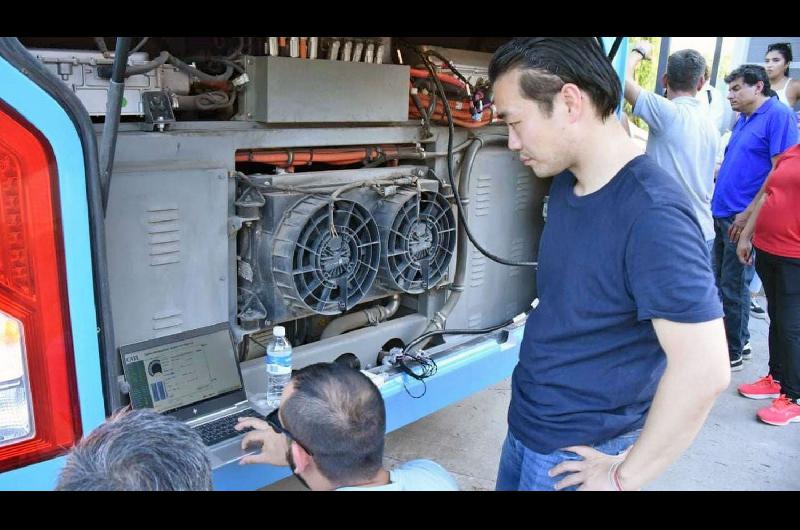 Personal de la municipalidad fue capacitado en el mantenimiento de los colectivos eleacutectricos