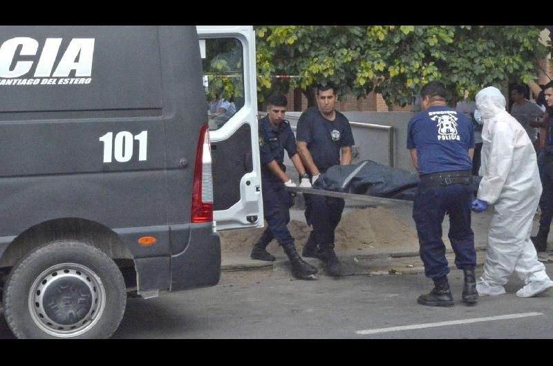 Un hombre fue hallado sin vida en la bantildeadera de su casa