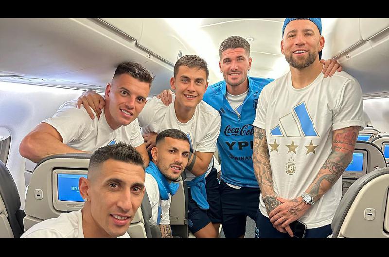 Los jugadores viajaron anoche rumbo a Europa