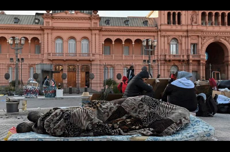 Coacutemo se encuentra la melliza de la beba de 3 meses que murioacute frente a la Casa Rosada