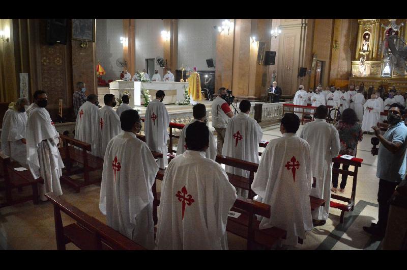 Monsentildeor Bokalic presidiraacute la Misa Crismal concelebrada