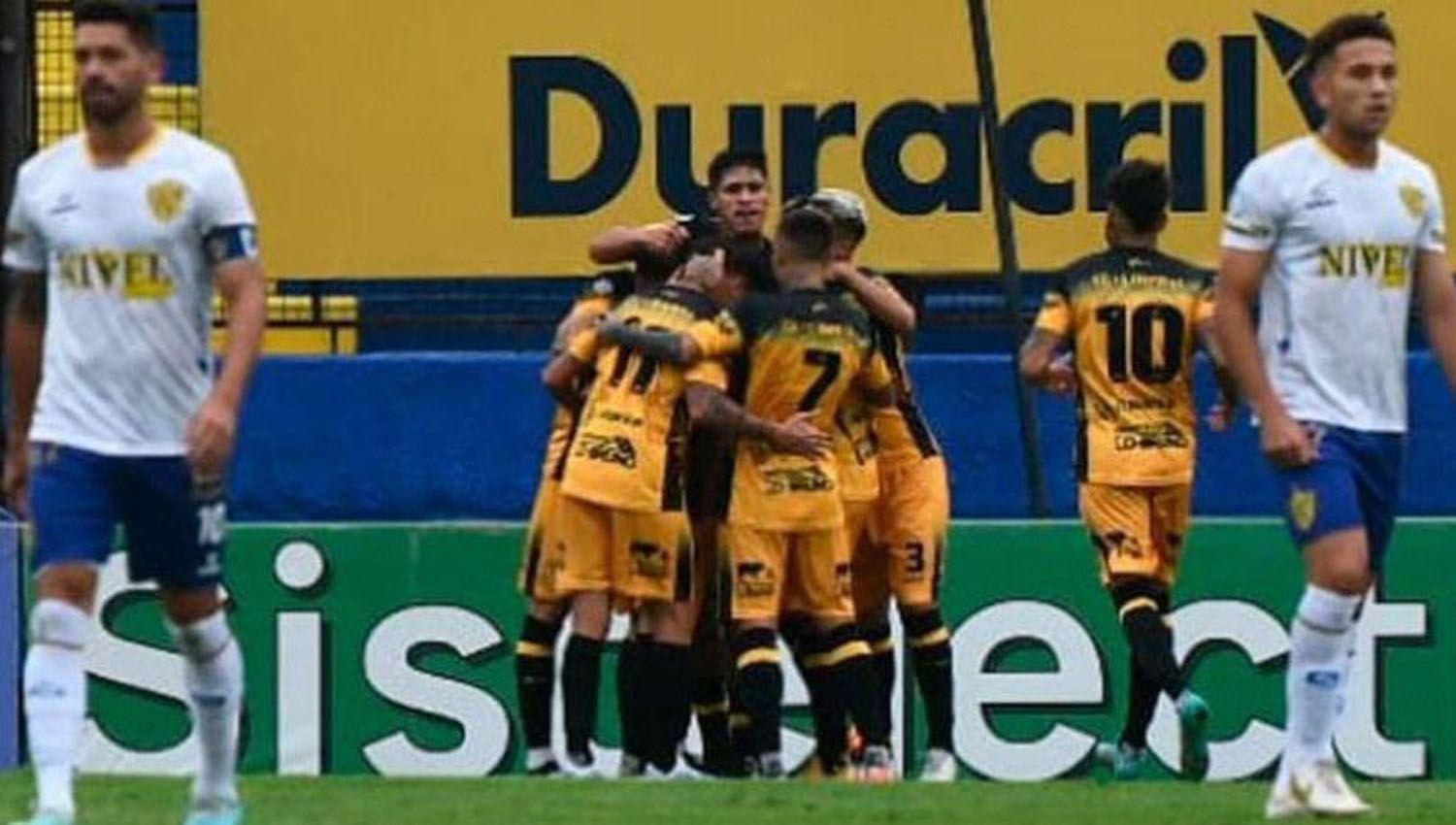 Mitre y una victoria clave en Villa Crespo