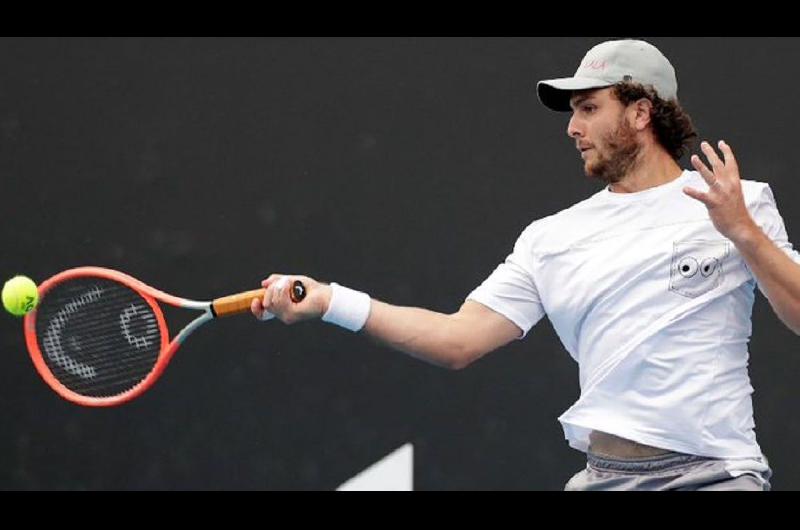 El santiaguentildeo Trungelliti avanzoacute a la segunda ronda