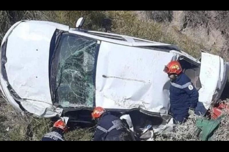 Turista chileno murioacute al desbarrancar su auto en Lujaacuten de Cuyo