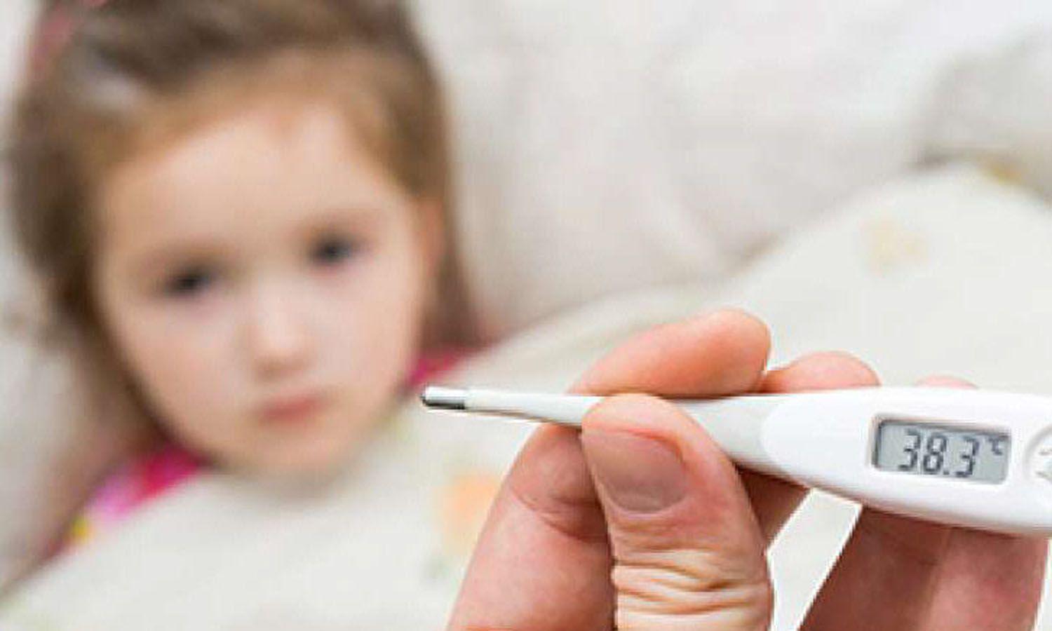 Pediatras difundieron consejos para proteger del dengue a bebeacutes nintildeos y adolescentes