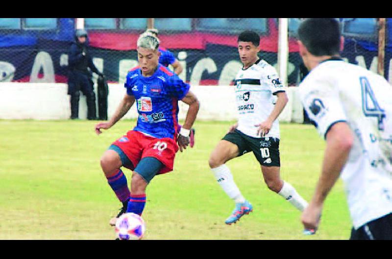 Guumlemes suma pero de a poco y Mitre se acerca peligrosamente a la zona roja