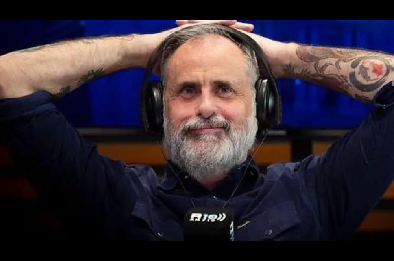 Jorge Rial sigue mejorando- las historias que compartioacute desde la cliacutenica donde fue internado