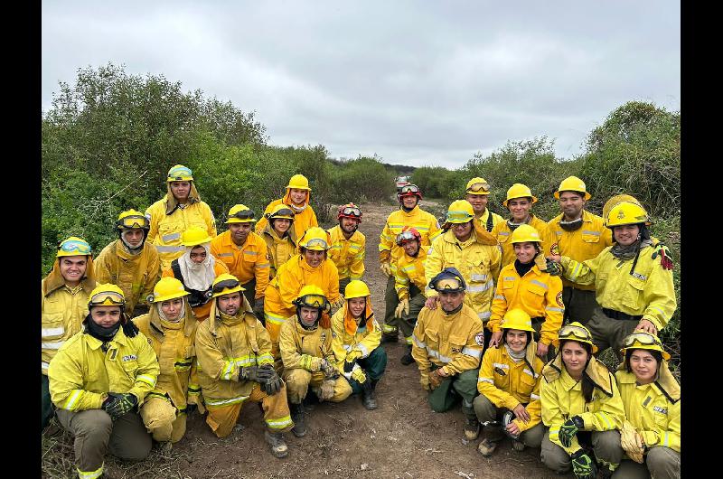 Capacitacioacuten sobre manejo de incendios forestales en Las Termas