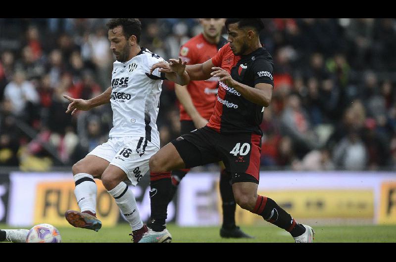 Gamba siente que el plantel estaacute en deuda con el cuerpo teacutecnico