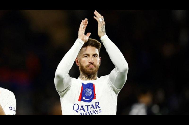 Sergio Ramos confirmoacute su salida del PSG con un contundente posteo