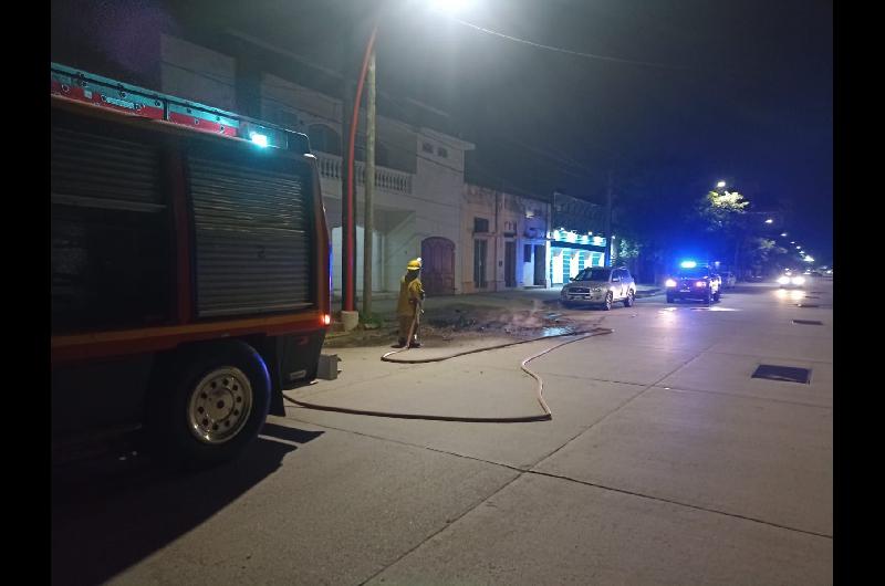 Bomberos Voluntarios de Santiago del Estero controlan incendio de basura