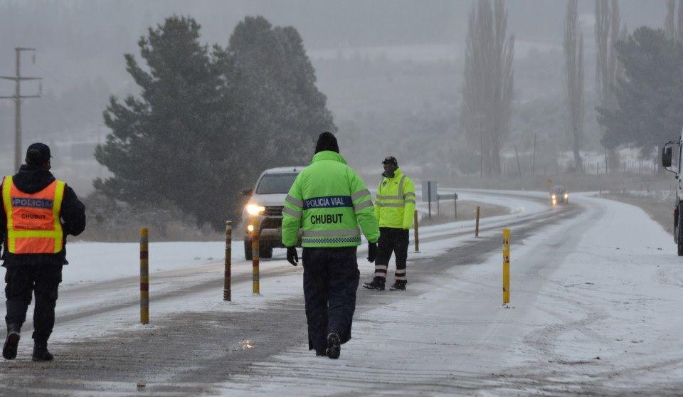 Mientras que en Santiago tenemos veranito hay alerta por nevadas en tres provincias