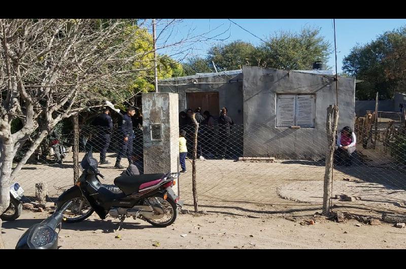 Un joven de 26 antildeos aparecioacute ahorcado en la vereda de su casa