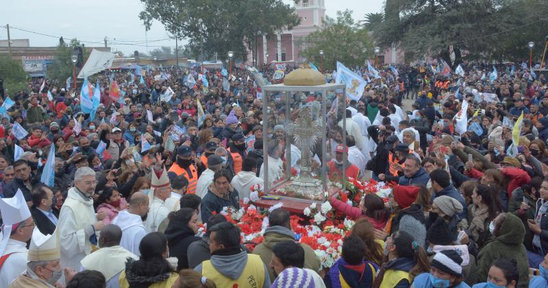 Organizan la Fiesta Chica del Sentildeor de los Milagros  