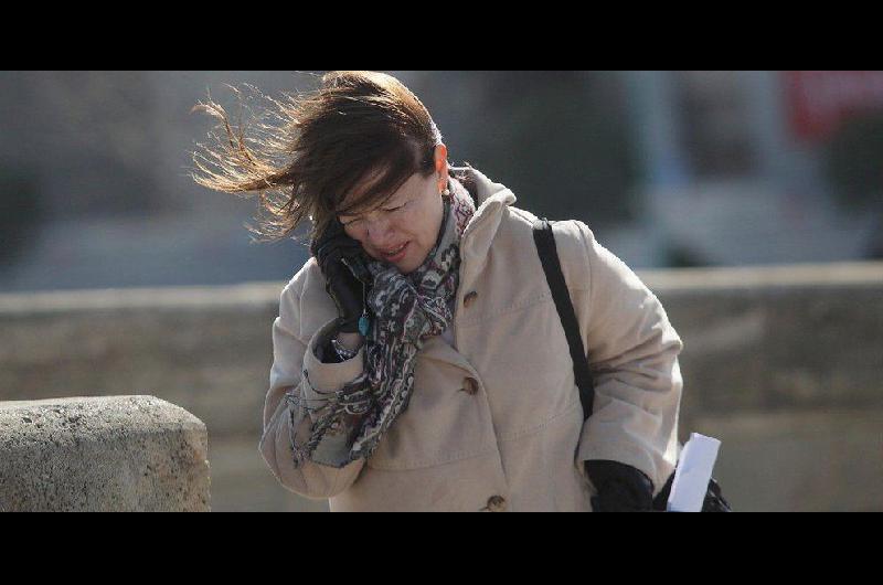 Hay alertas amarillas por tormentas y por vientos en algunas zonas del paiacutes