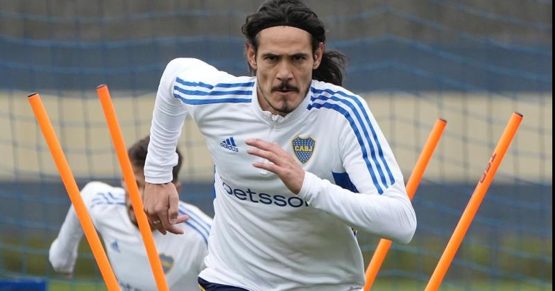 Almiroacuten busca definir el equipo y iquestjuega Cavani