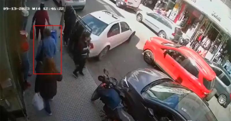 ESTREMECEDOR El momento del accidente quedó registrado por las c�maras de seguridad