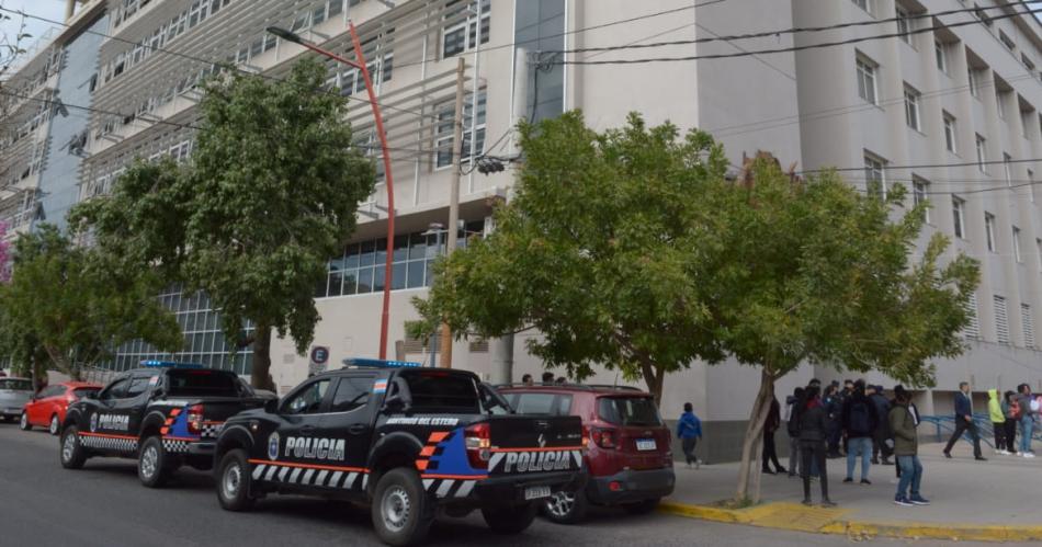 Condenan a hermano de ex intendente y al tiacuteo de una menor por abuso sexual