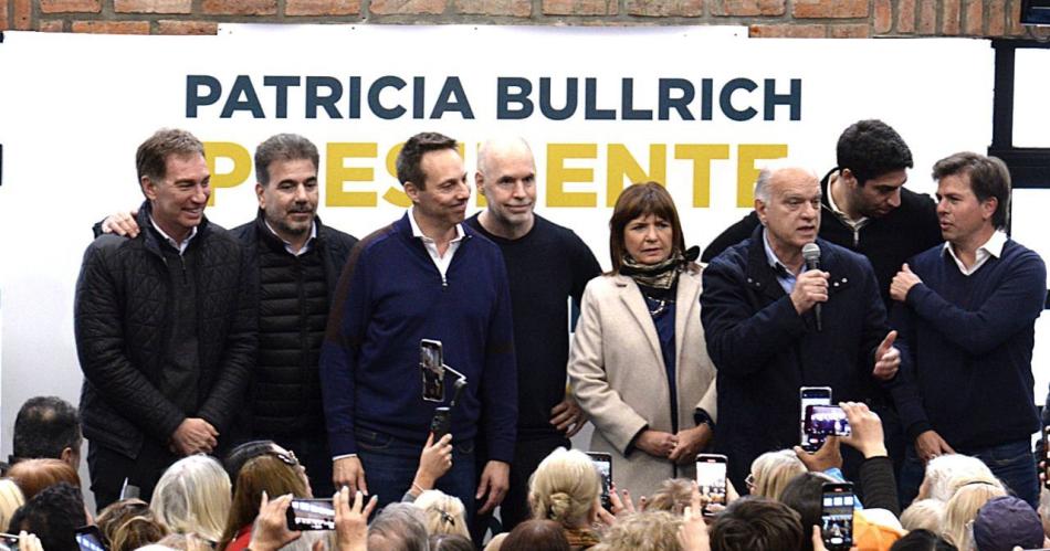 Larreta acompantildeoacute a Bullrich en una recorrida por el Conurbano