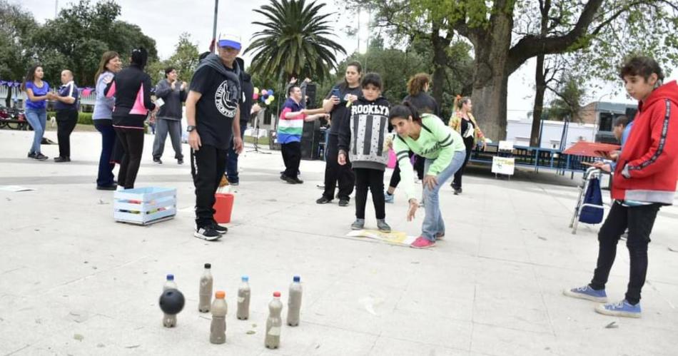 La Escuela Municipal Especial Hacia La Vida festejoacute 38 antildeos de creacioacuten