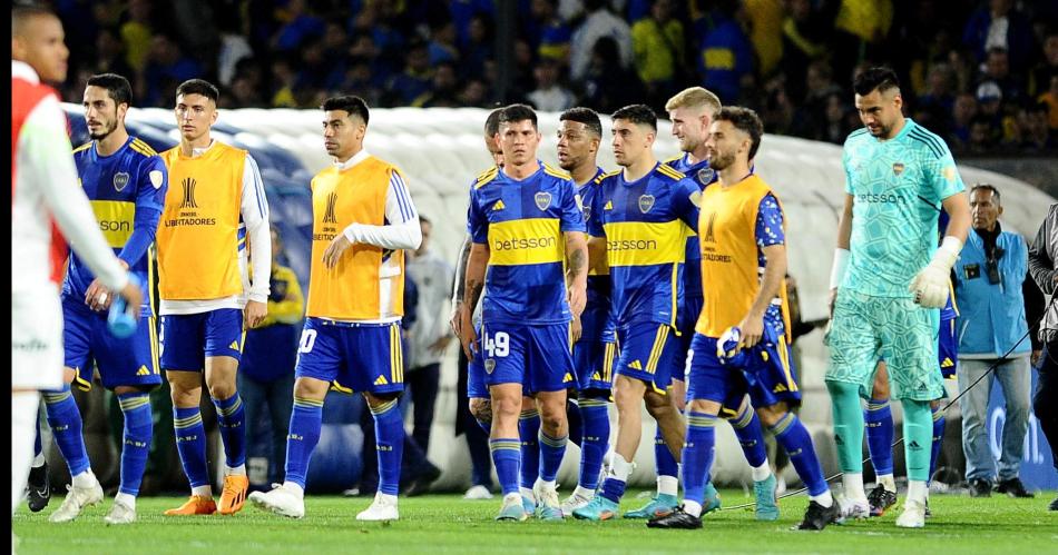 Boca chocó contra un Palmeiras que especuló toda la noche y defendió cerca de su arco Los de Almirón pagaron caro su ineficacia