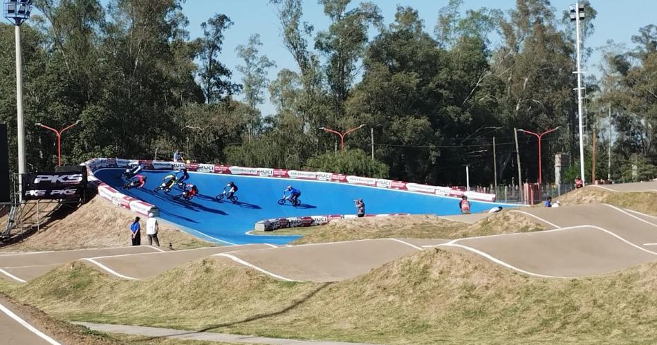 La Copa del Mundo de BMX se abrioacute con los entrenamientos libres