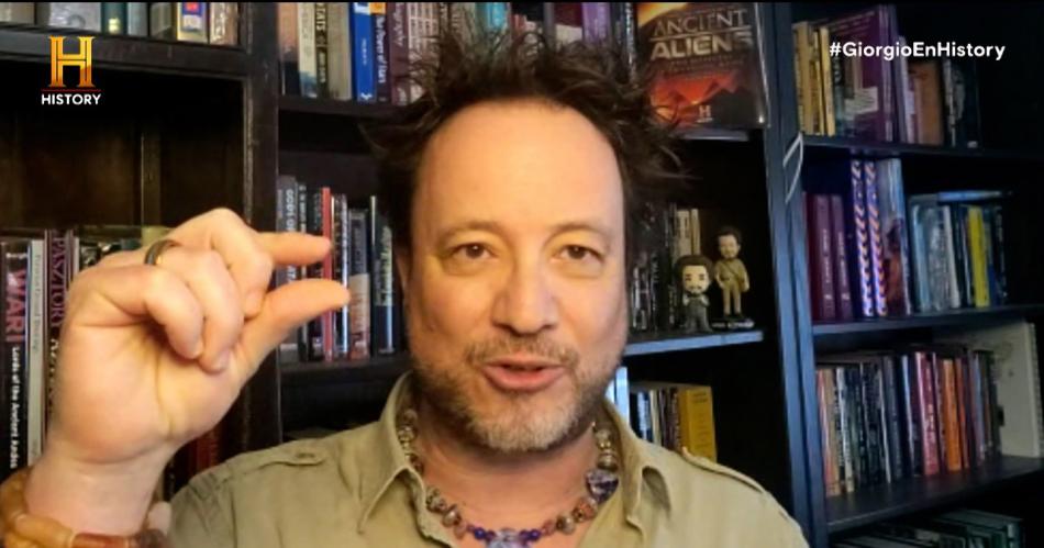 Los alieniacutegenas estaacuten con nosotros y Giorgio A Tsoukalos lo revela en su claacutesico programa de History