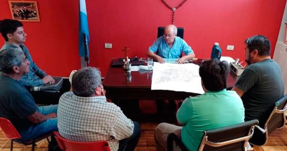 El intendente Castro anuncioacute el comienzo de obras en Antildeatuya