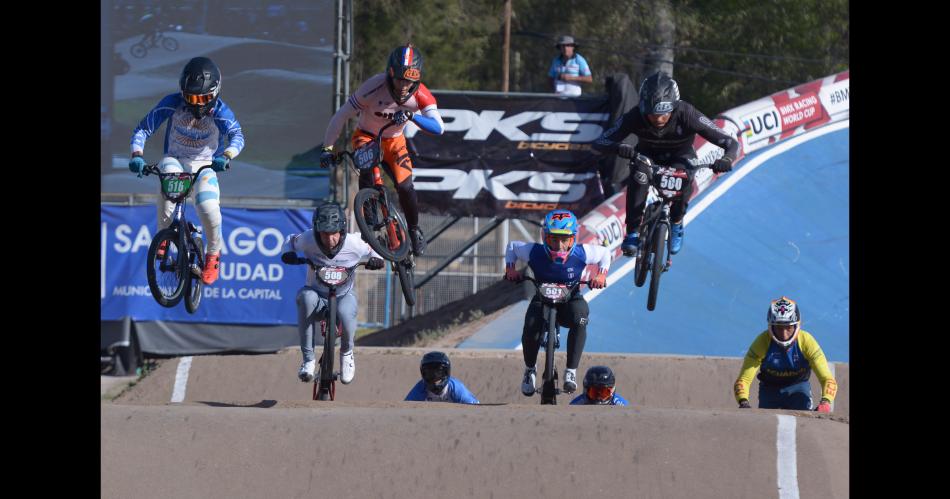 Atrapantes finales del BMX en La Catedral