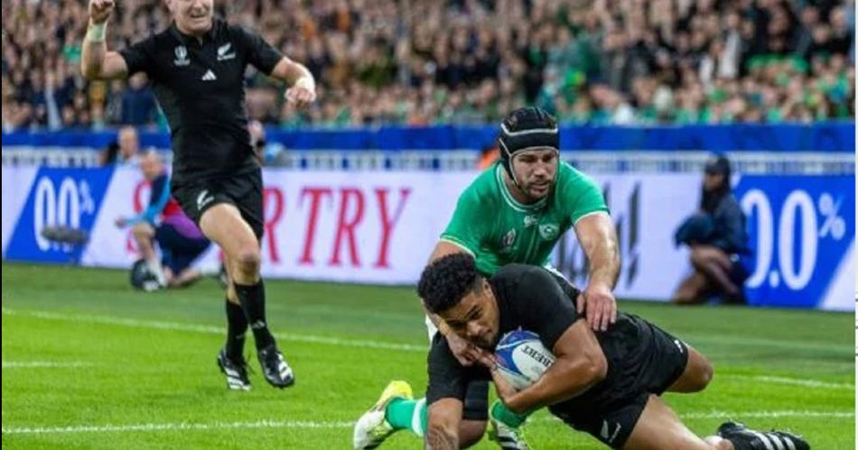 Los All Blacks le ganoacute a Irlanda y seraacuten rivales de Los Pumas en semis