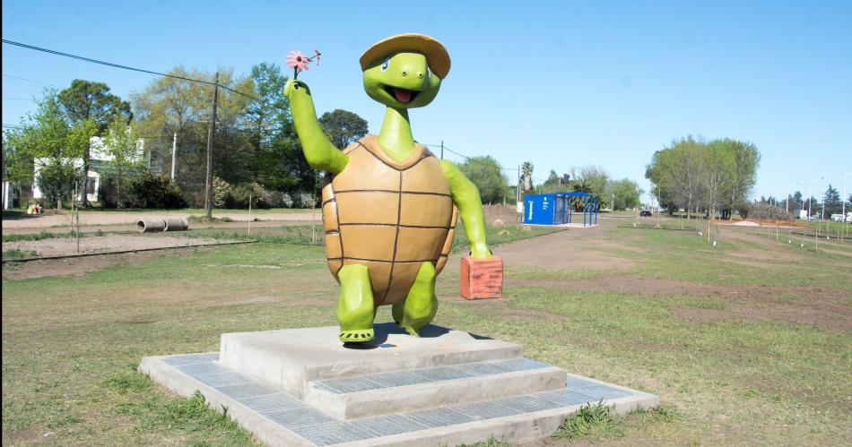 Pehuajoacute recibe nuevo monumento a Manuelita con festival incluido