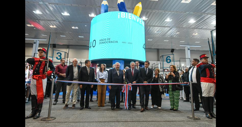 Se inauguroacute la Feria del Libro de Santiago del Estero