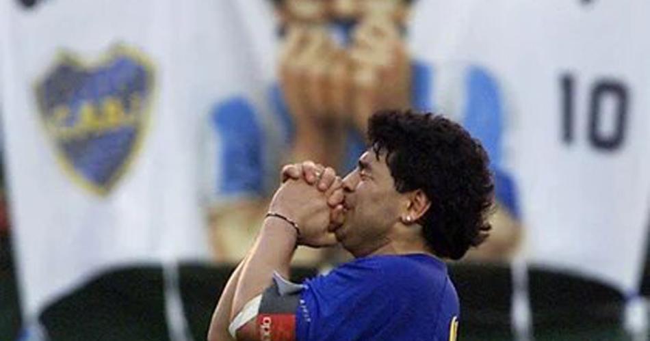 Revelan que se le pidioacute al FBI investigar muestras de orina de Diego Maradona