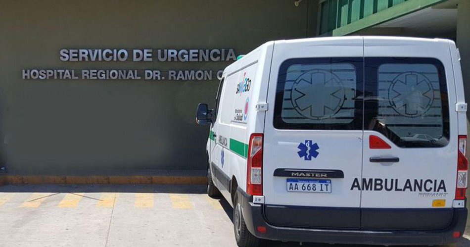 Tres motociclistas fueron hospitalizados tras un fuerte choque