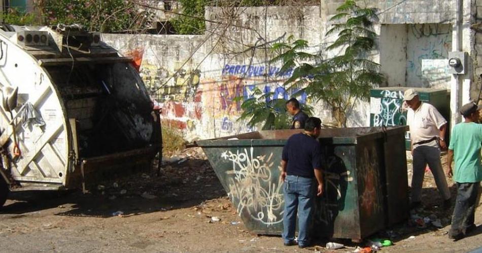 Violenta agresioacuten en una escuela- le cortaron el cuello y lo tiraron a un contenedor