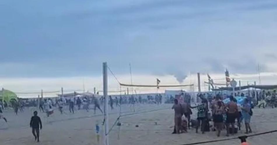 Incidentes en Brasil- la policiacutea reprimioacute a hinchas de Boca en Copacabana