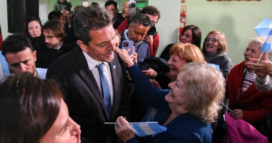 Massa con jubilados y pensionados- Van a ser parte de mis prioridades