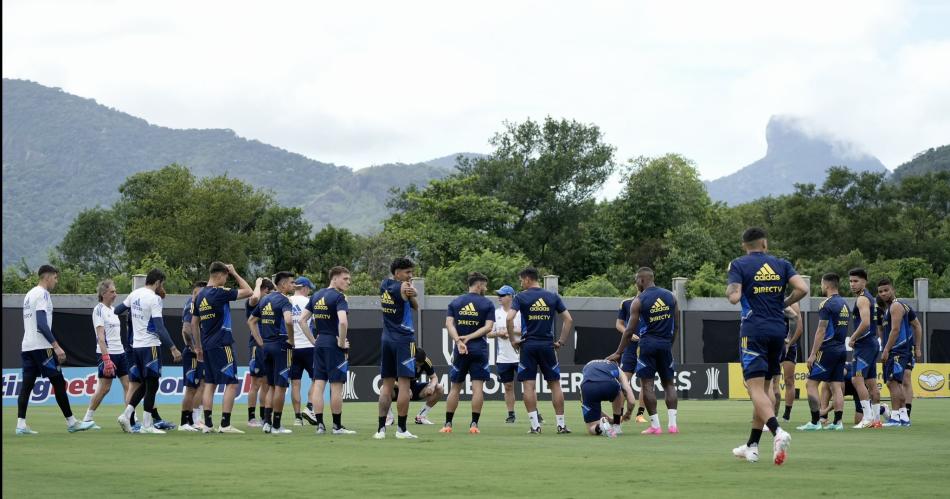 Boca entrenó en Brasil