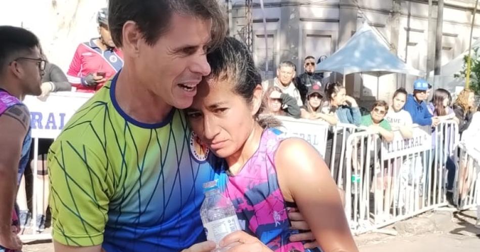 Gissel Emilse Olivera la vencedora de los 10k del Maratoacuten 125ordm Aniversario EL LIBERAL