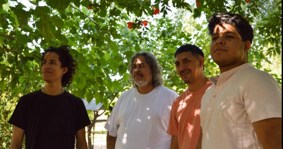 DESCENDENCIA PREPARA SU DISCO EL CIELO DE SANTIAGO