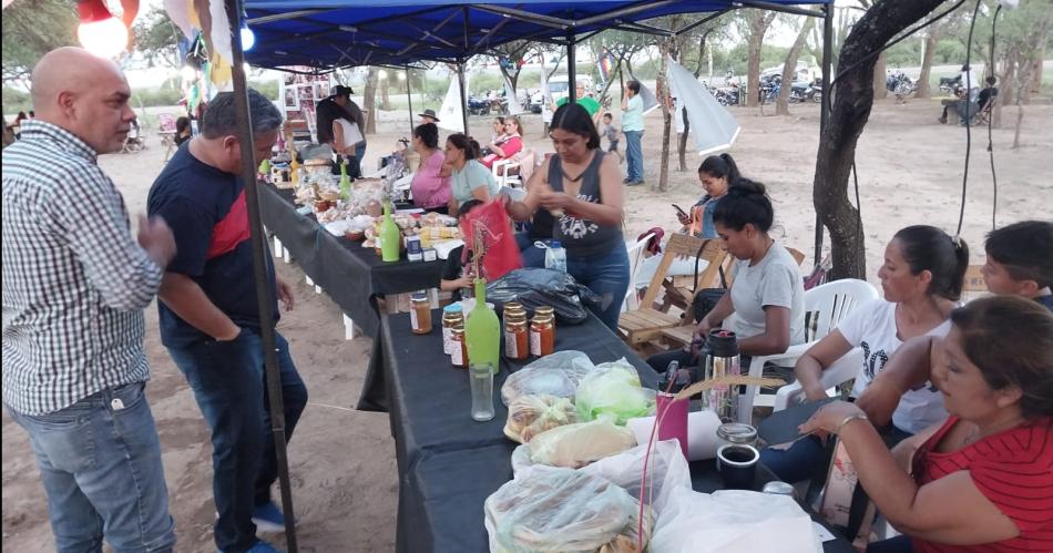 Una importante feria artesanal y productiva tuvo lugar en Guampacha