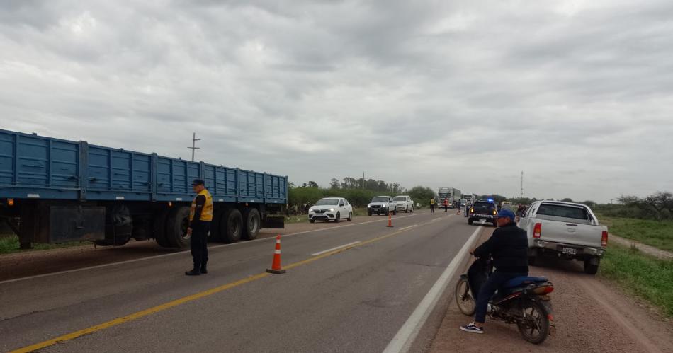 Siniestro fatal en Ruta 34- vehiacuteculo de gran porte matoacute a una menor y se fugoacute