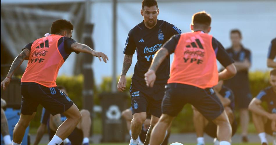 Con un Messi en plenitud Argentina espera por Uruguay y Brasil