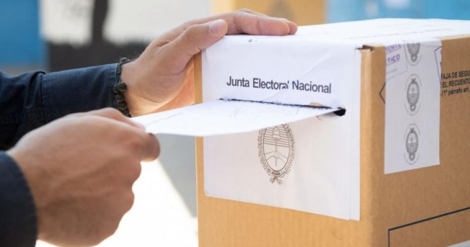 Cerroacute la votacioacuten con maacutes del 75-en-porciento- del padroacuten y piden que sigan fiscalizando