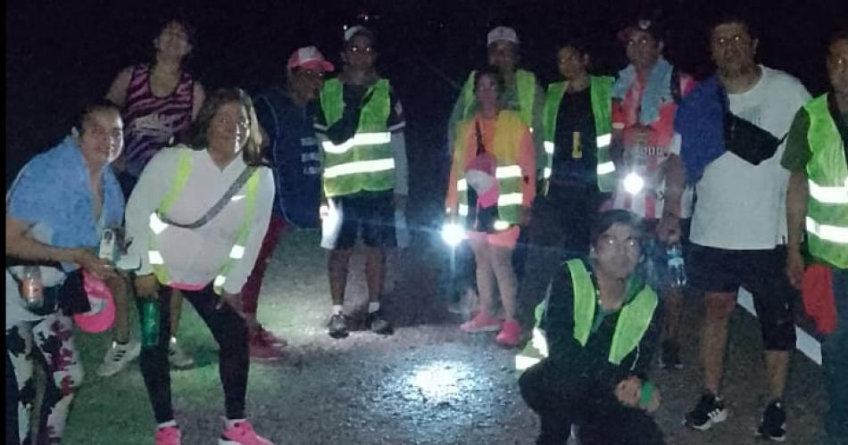 Peregrinos del barrio Autonomiacutea van al encuentro con la Virgen del Valle